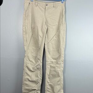 Kuhl Spire Women's Straight-Leg hiking Utility Pants in Khaki convertible